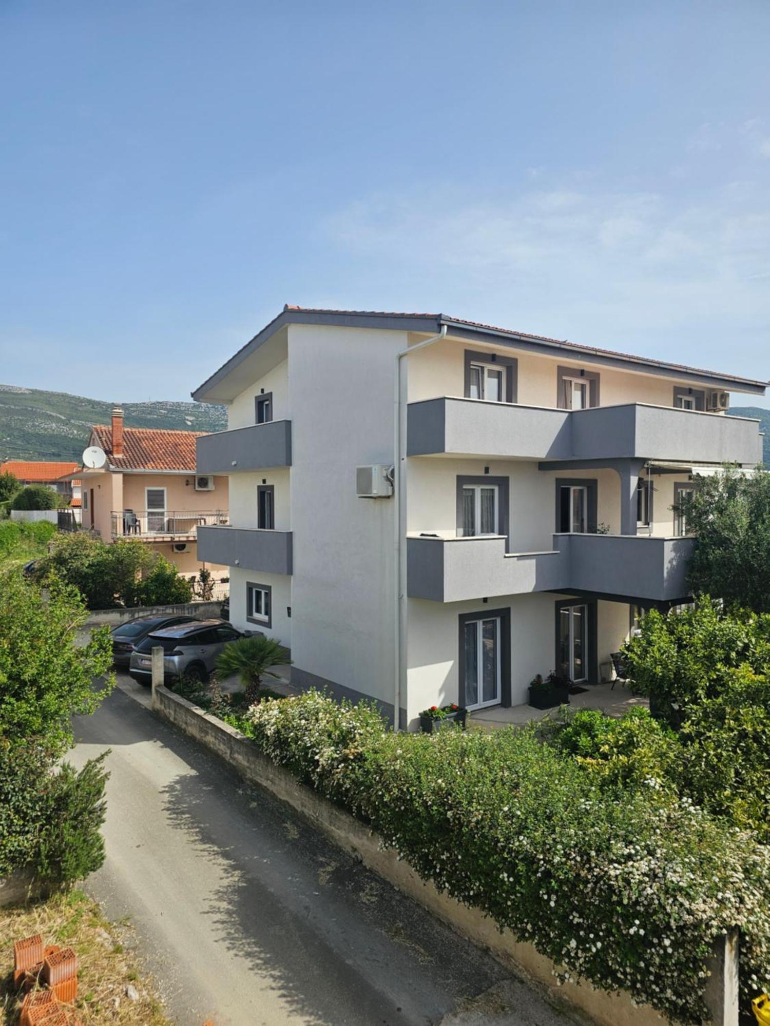 Apartmani Dianna Kastela Ngoại thất bức ảnh